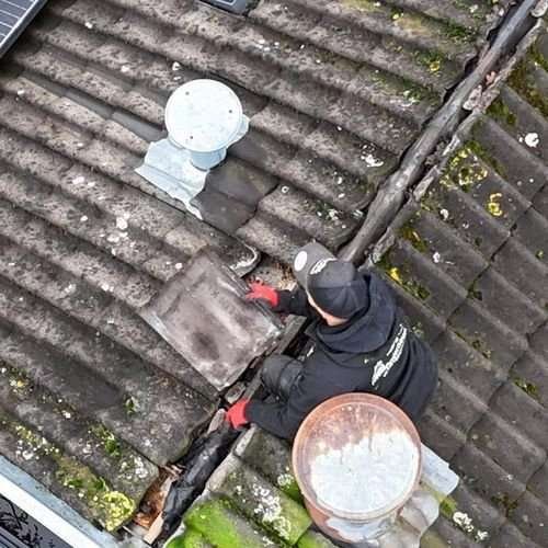 Een dakrenovatie bij oud pannendak in Roelofarendsveen